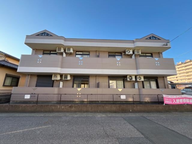 物件外観写真3　(外観写真（昼）)