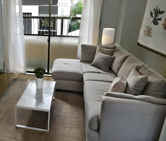 物件内観写真2　(写真・家具はイメージです。家電付きではありません。(T-HO)