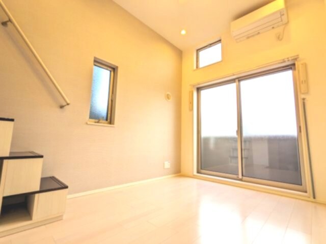 物件内観写真3　(205号室)