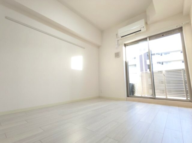 物件内観写真3　(1005号室)