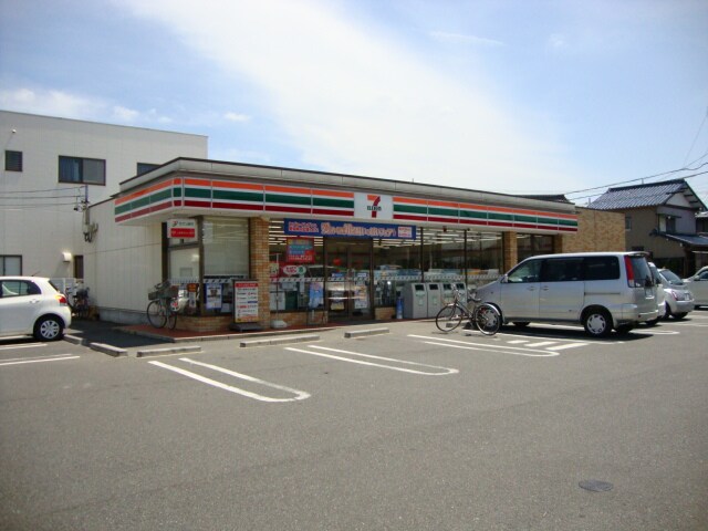 物件外観写真6　(セブンイレブン清須廻間1丁目店まで241ｍ)