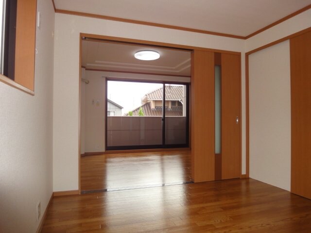 物件内観写真17　(洋室)