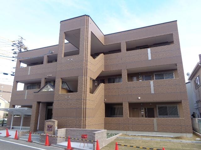 物件外観写真1　(外観写真（昼）)