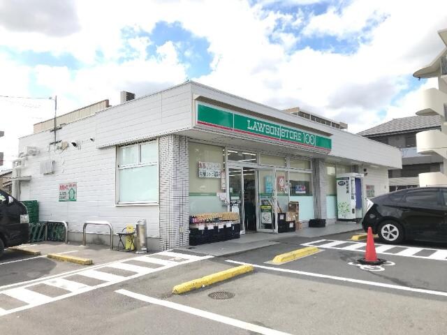 物件外観写真4　(ローソンストア100法華西町店まで853ｍ)