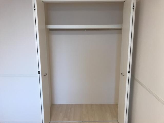 物件内観写真24　(クローゼット)