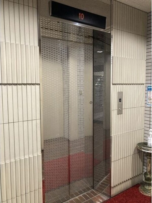 建物設備(エレベーター)
