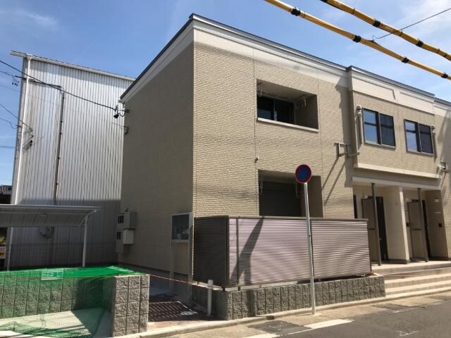 物件内観写真3　(外観写真（昼）)