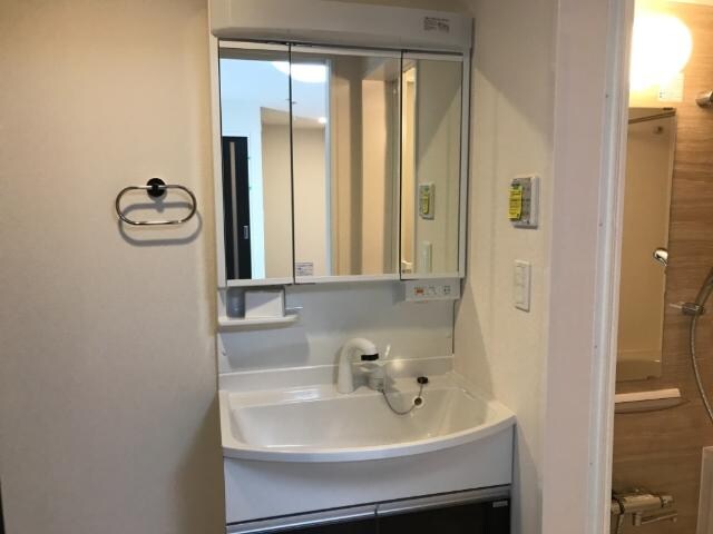 物件内観写真14　(洗髪洗面化粧台)