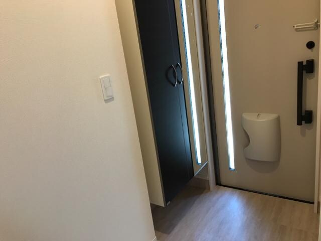 物件内観写真20　(玄関)