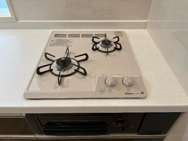物件内観写真6　(２口ガスコンロ)