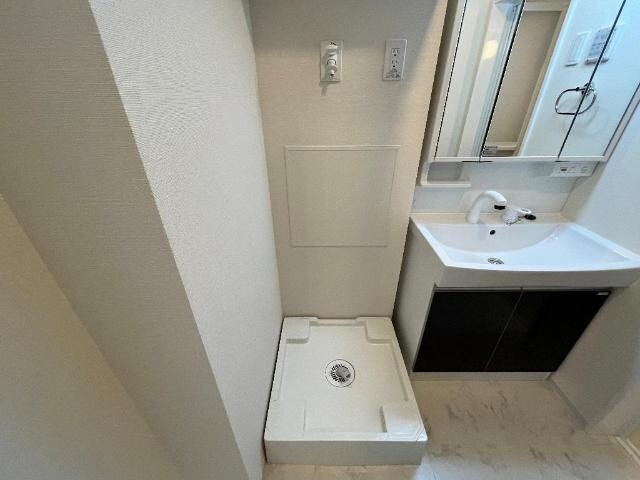 物件内観写真14　(洗濯機置場)