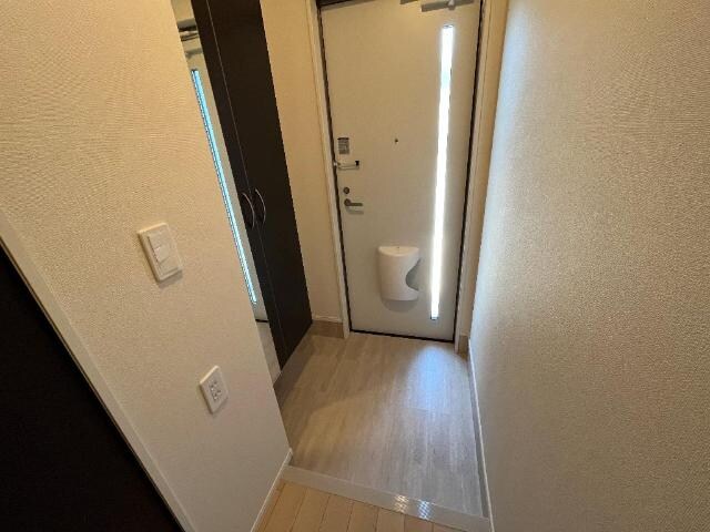 物件内観写真17　(玄関)