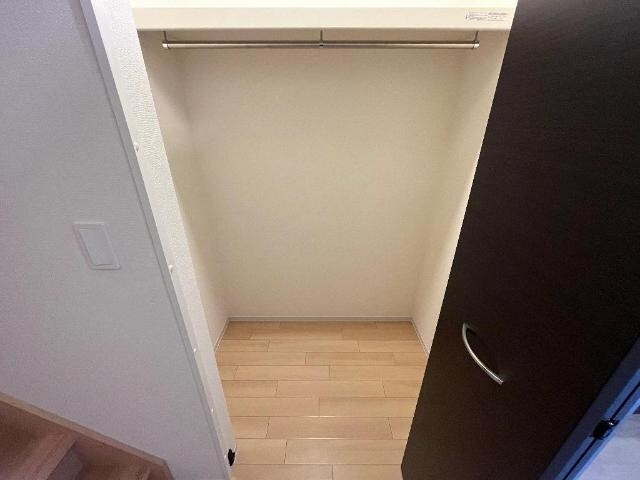 物件内観写真19　(玄関クローゼット)