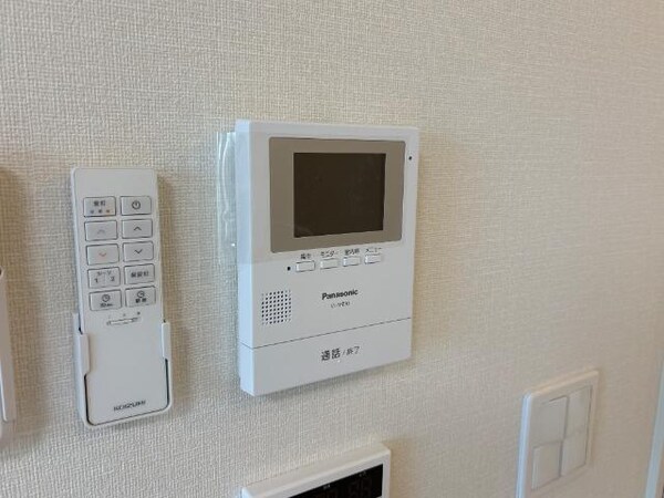 内装他(カメラ付インターホン)