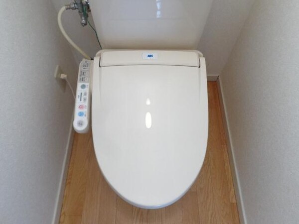 トイレ(シャワー付トイレ)