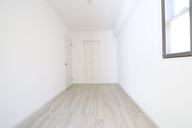 物件内観写真7　(5.5帖洋室になります)