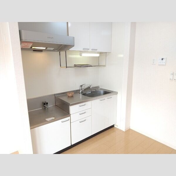 キッチン(室内写真は別部屋の写真です。)