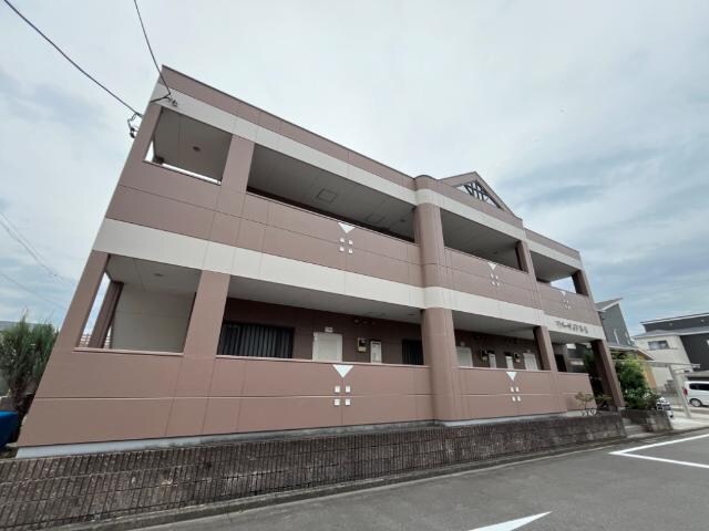 物件外観写真2　(外観写真（昼）)