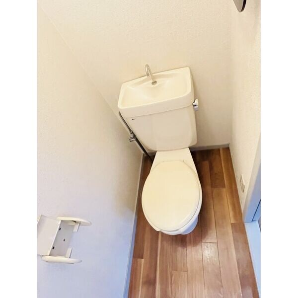 トイレ(室内写真は別部屋の写真です。)