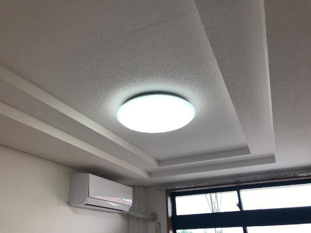 物件内観写真19　(照明器具)