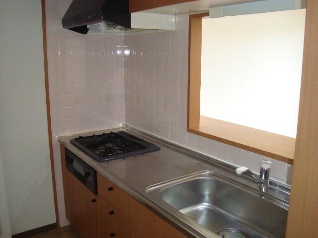 物件内観写真3　(システムキッチン)