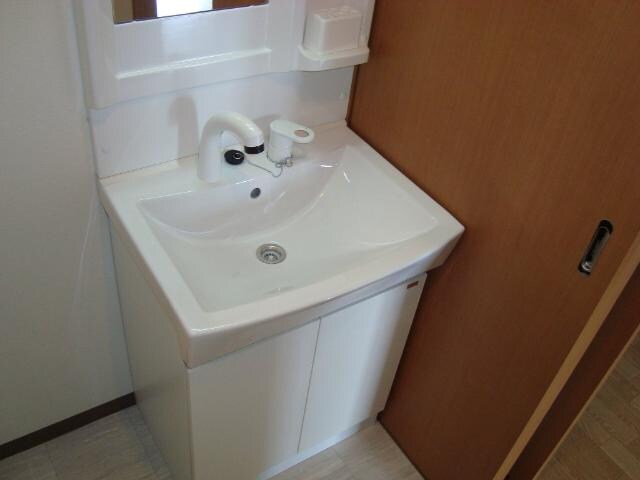 物件内観写真7　(洗髪洗面化粧台)