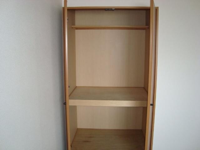 物件内観写真11　(東洋室物入)