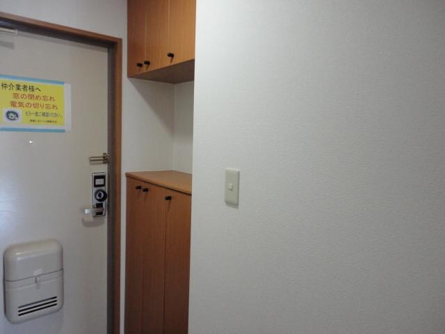 物件内観写真21　(下駄箱)