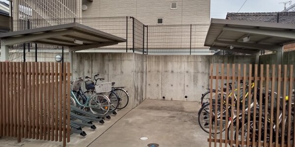 建物設備(駐輪場)
