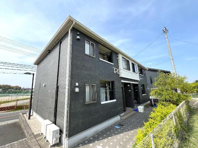 物件外観写真3　(外観写真（昼）)