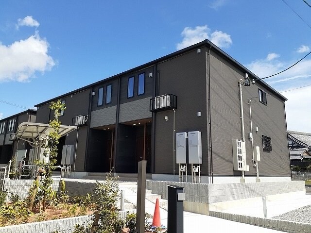 物件外観写真1　(外はこのようになっています)