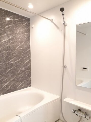 物件内観写真6　(日々の暮らしに欠かせないお風呂です)