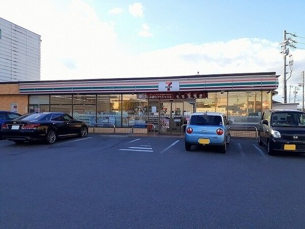 周辺環境(セブンイレブン半田宮本町店まで600m)