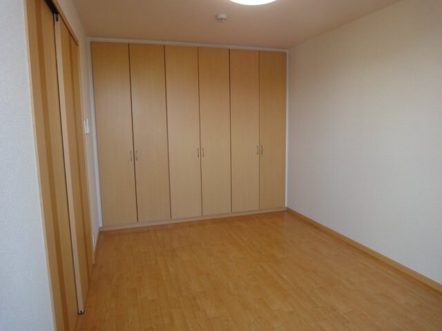 物件内観写真5　(南洋室)