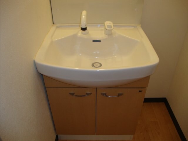 物件内観写真10　(洗髪洗面化粧台)