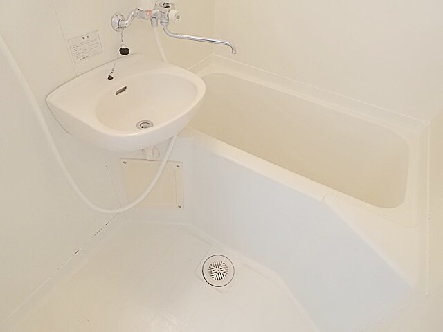 物件内観写真9　(お風呂です)