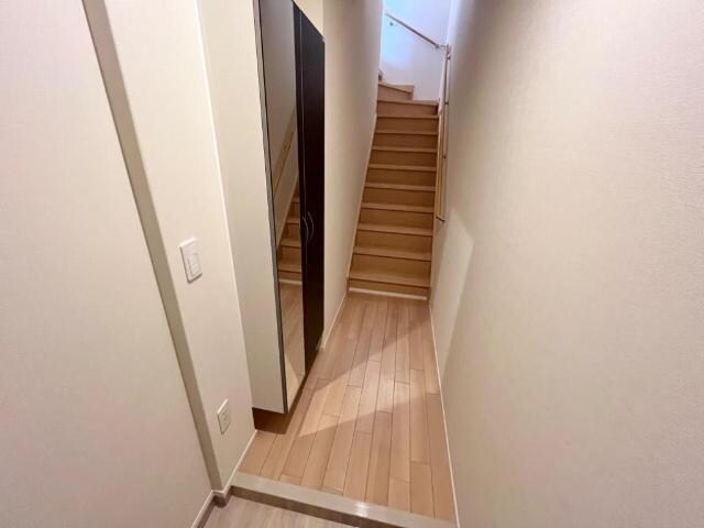 物件内観写真8　(玄関（イメージ）)