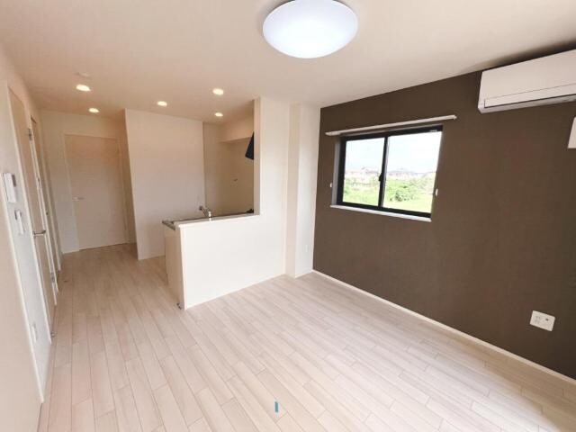 物件内観写真3　(リビング（イメージ）)