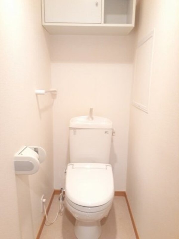 トイレ(ゆったりとした空間のトイレです)