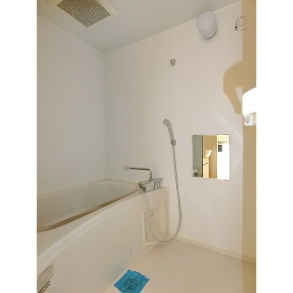 物件内観写真9　(室内写真は別部屋の写真です。)