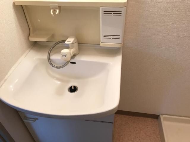 物件内観写真12　(洗髪洗面化粧台)