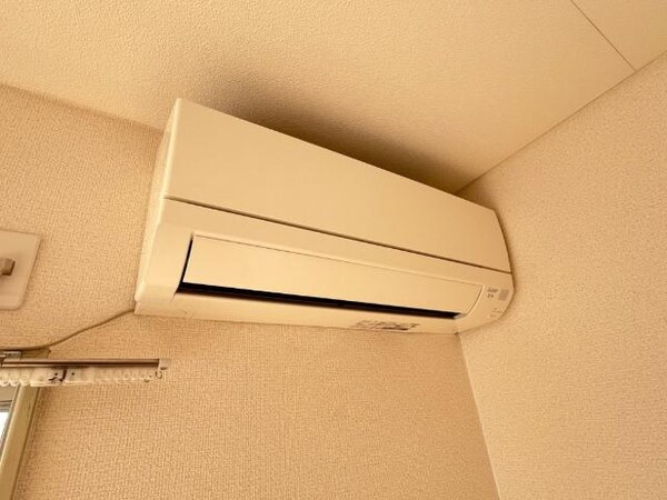 建物設備(エアコン)