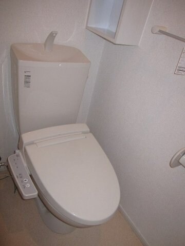 物件内観写真9　(トイレも気になるポイント)