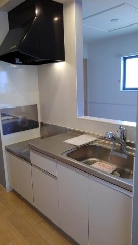 物件内観写真4　(使いやすいキッチンです)