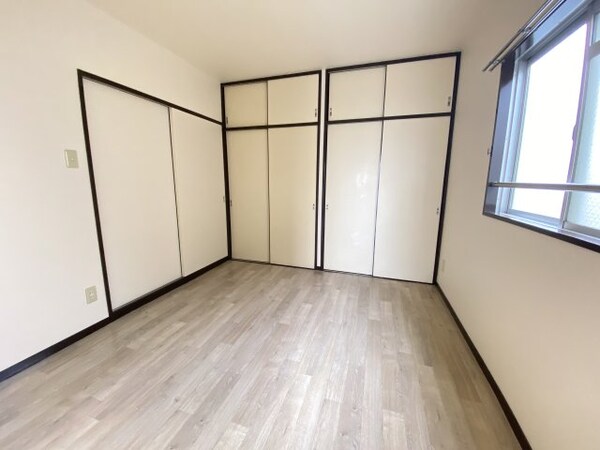 居室（その他）(※別部屋のお写真で、現況優先と致します。)