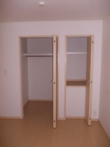 物件内観写真11　(内装もきれいです)