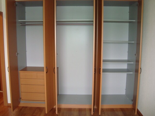 物件内観写真11　(クローゼット)