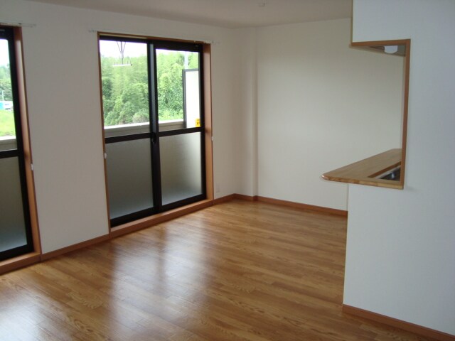 物件内観写真12　(リビング)