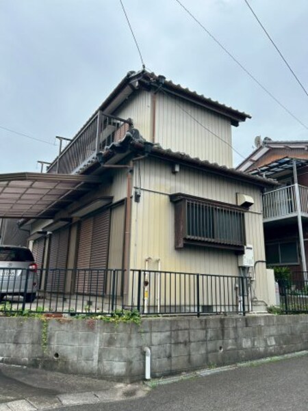 八幡借家外観写真
