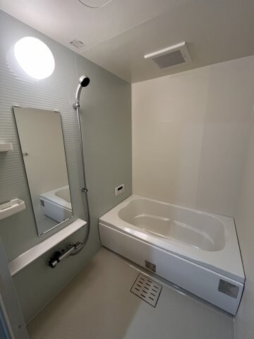 物件内観写真7　(同物件別号室の写真です。)